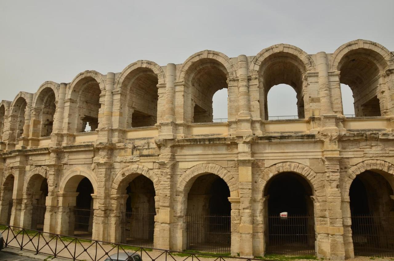 Aux Pieds Des Arenes Leilighet Arles Eksteriør bilde