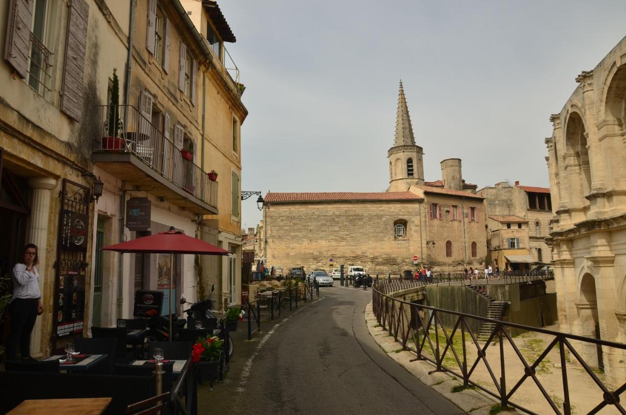 Aux Pieds Des Arenes Leilighet Arles Eksteriør bilde