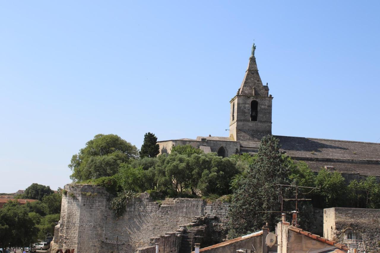 Aux Pieds Des Arenes Leilighet Arles Eksteriør bilde