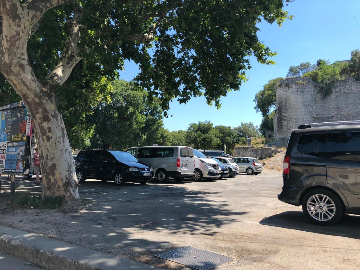 Aux Pieds Des Arenes Leilighet Arles Eksteriør bilde
