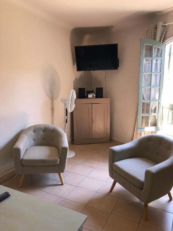 Aux Pieds Des Arenes Leilighet Arles Eksteriør bilde